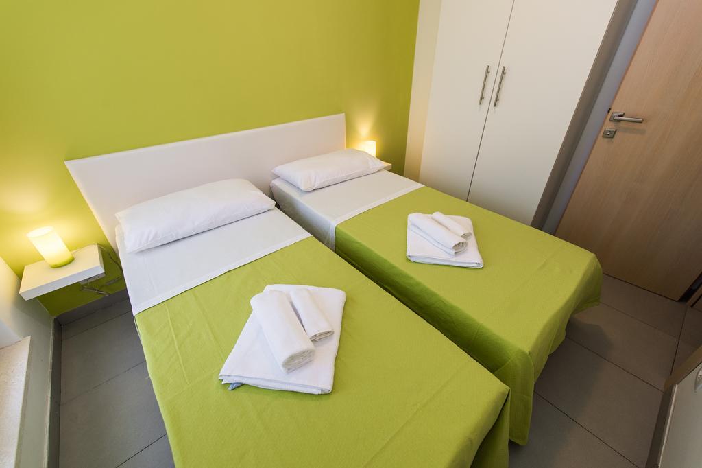 Blue Sky Apartments Rogoznica  Exterior photo